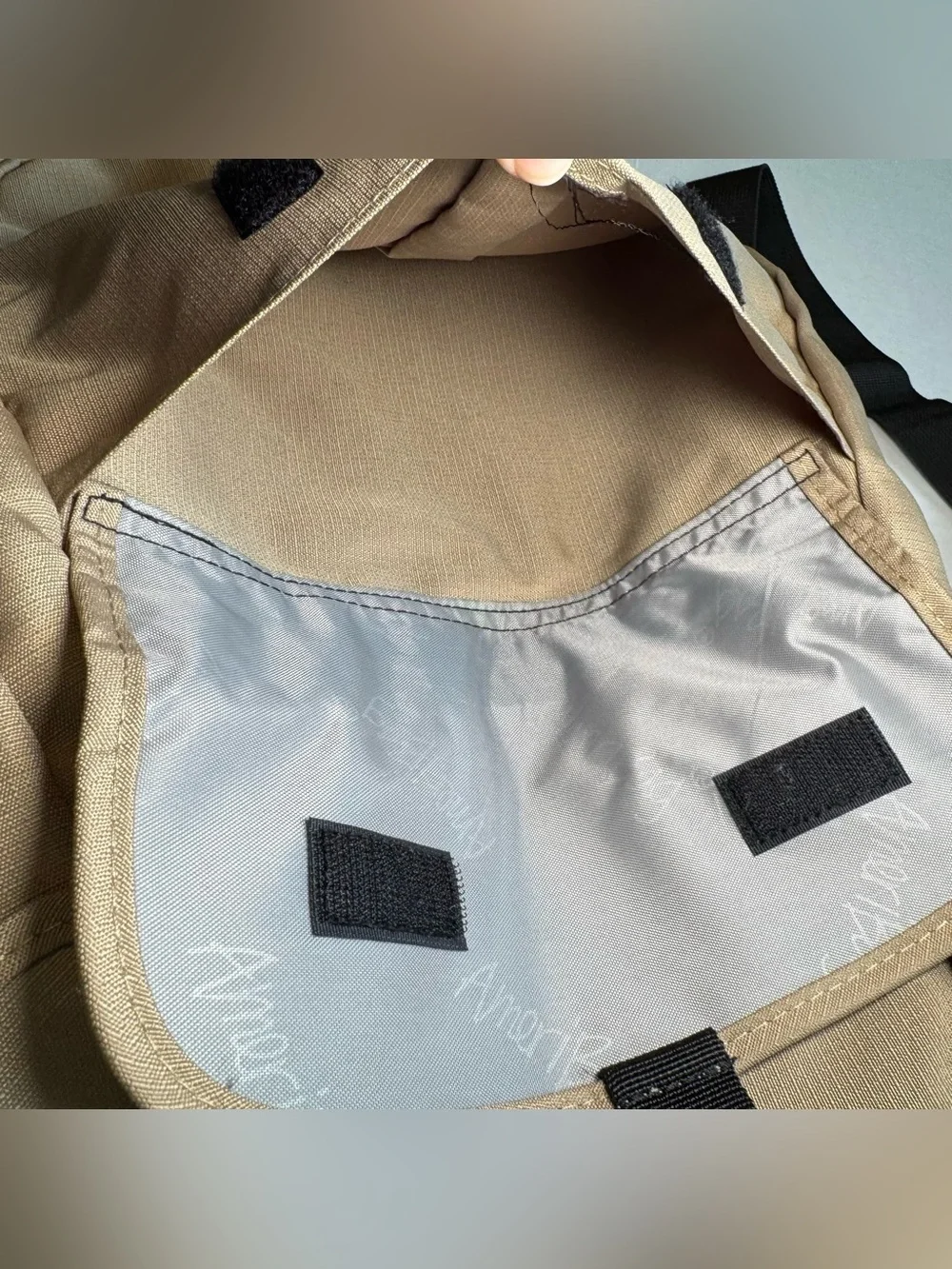 L.L.Bean AmeriBag Healthy Back Sling Bag Tan Vintage Outdoor
